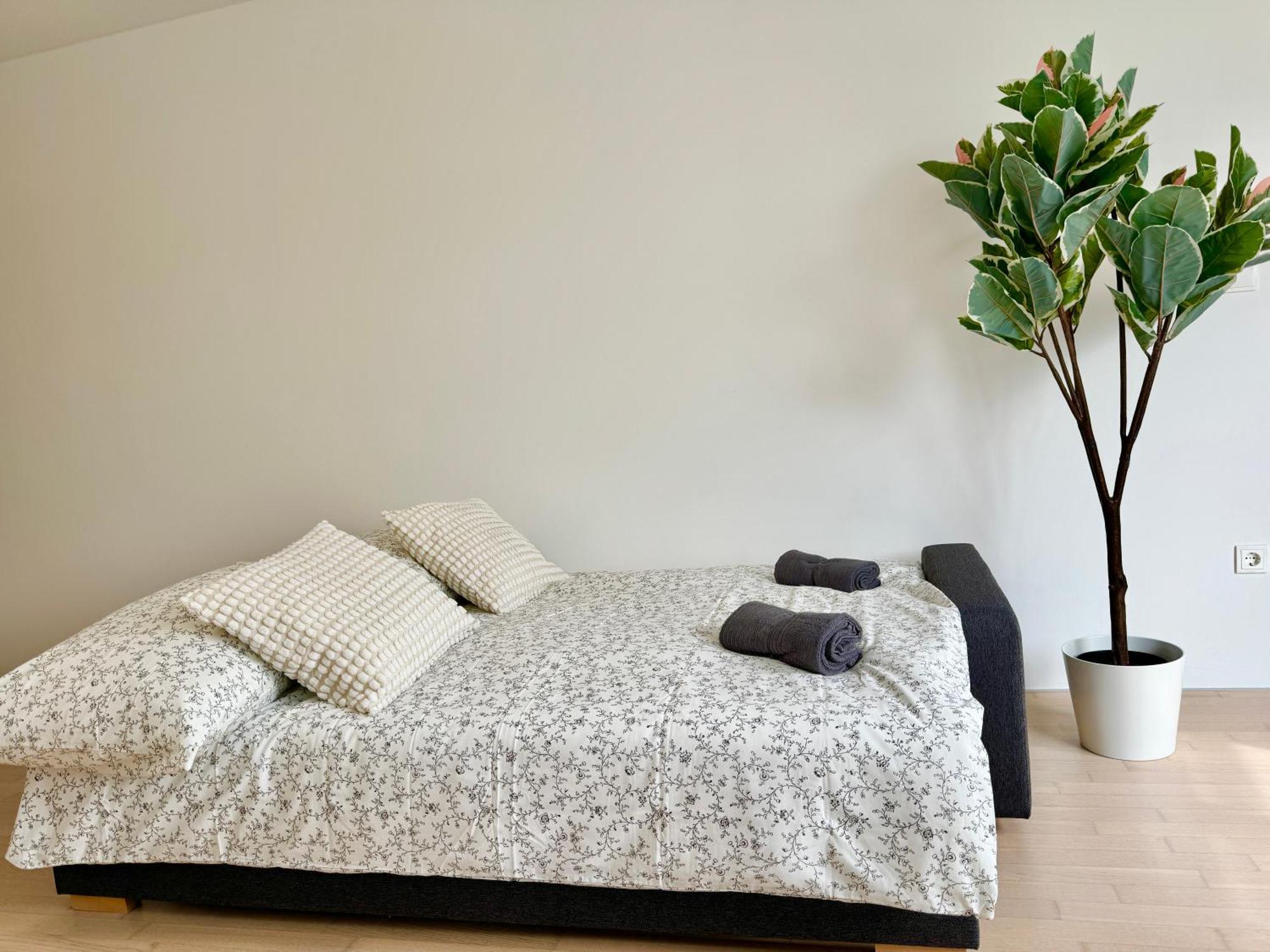 Stylish Schonbrunn Apartments With Free Parking Vienna Luaran gambar